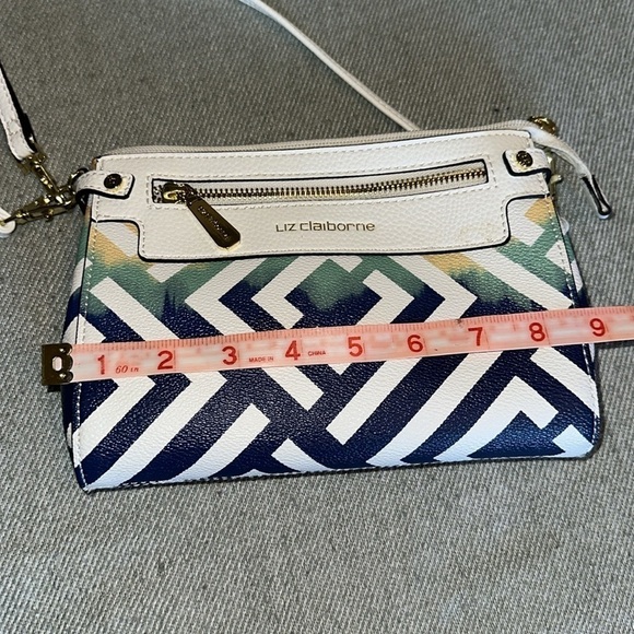 Liz  Claiborne Crossbody - Picture 8 of 10